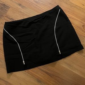 Y2K Vintage Digital Black Mini Skort with Zippers